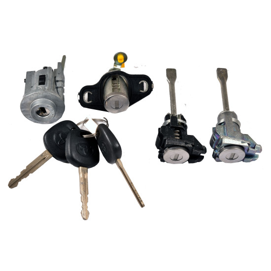 OEM Locks Set for Toy / Frequency: 433MHz / Transponder: TIRIS DST80 / SET Part No: 89704-0D241